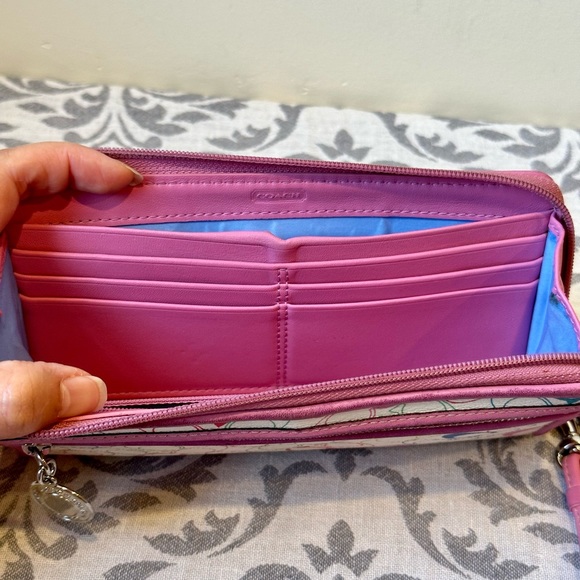 Coach Multicolor Signature C Tote AND Matching Wallet - Picture 12 of 12